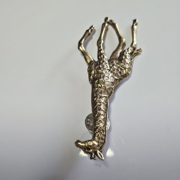 Vintage Gold Tone Large Giraffe Pin Brooch - Picture 7 of 9